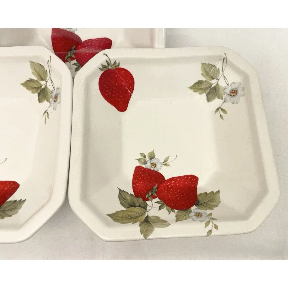 (3) Due Torri Ceramica Strawberry Octagonal Salad Plate Bowls 8